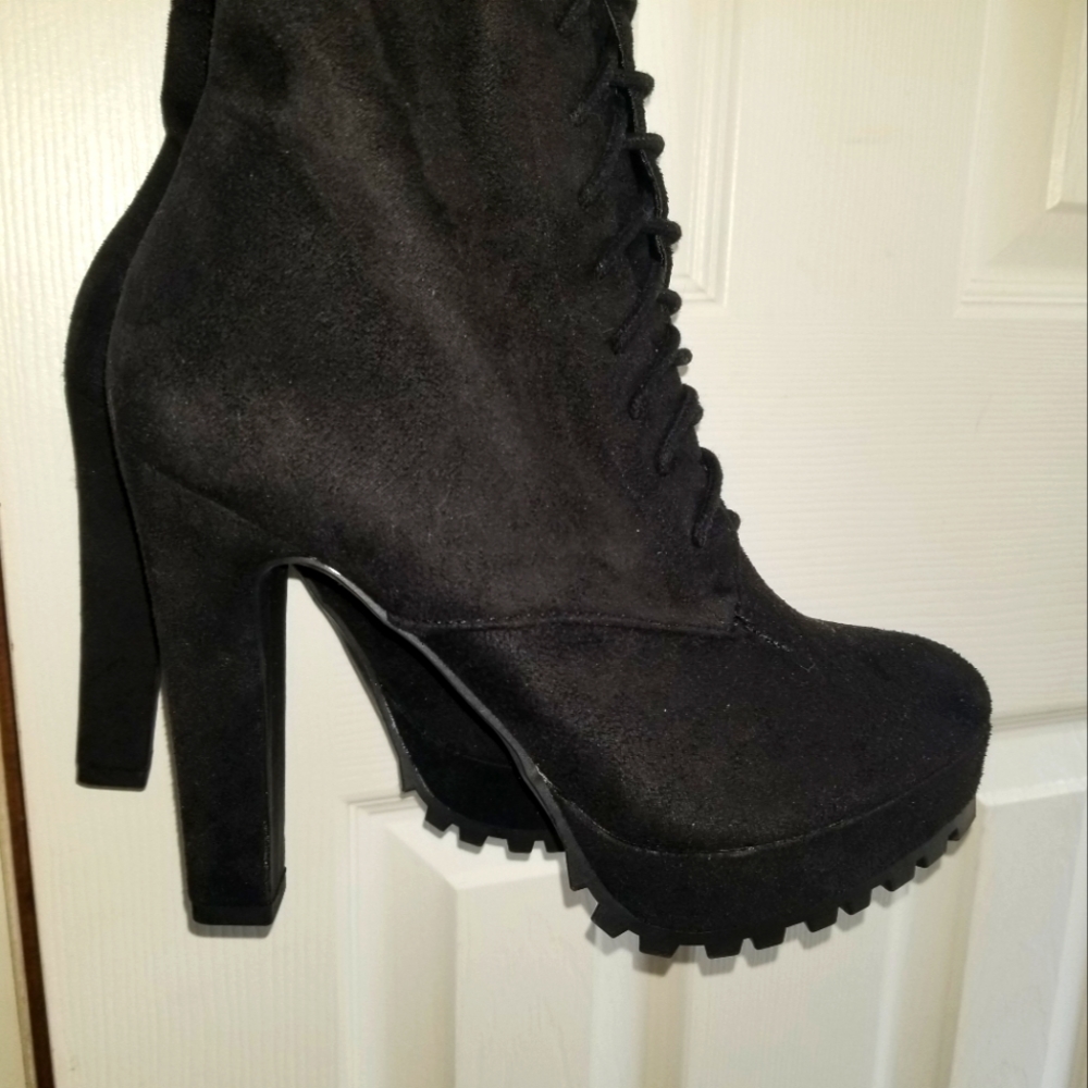 Remi Black Lace Up boot Knee high Shoedazzle